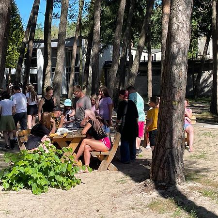 Domki Osrodek Wypoczynkowy Neptun Hotell Ujście-Darłowskie Eksteriør bilde