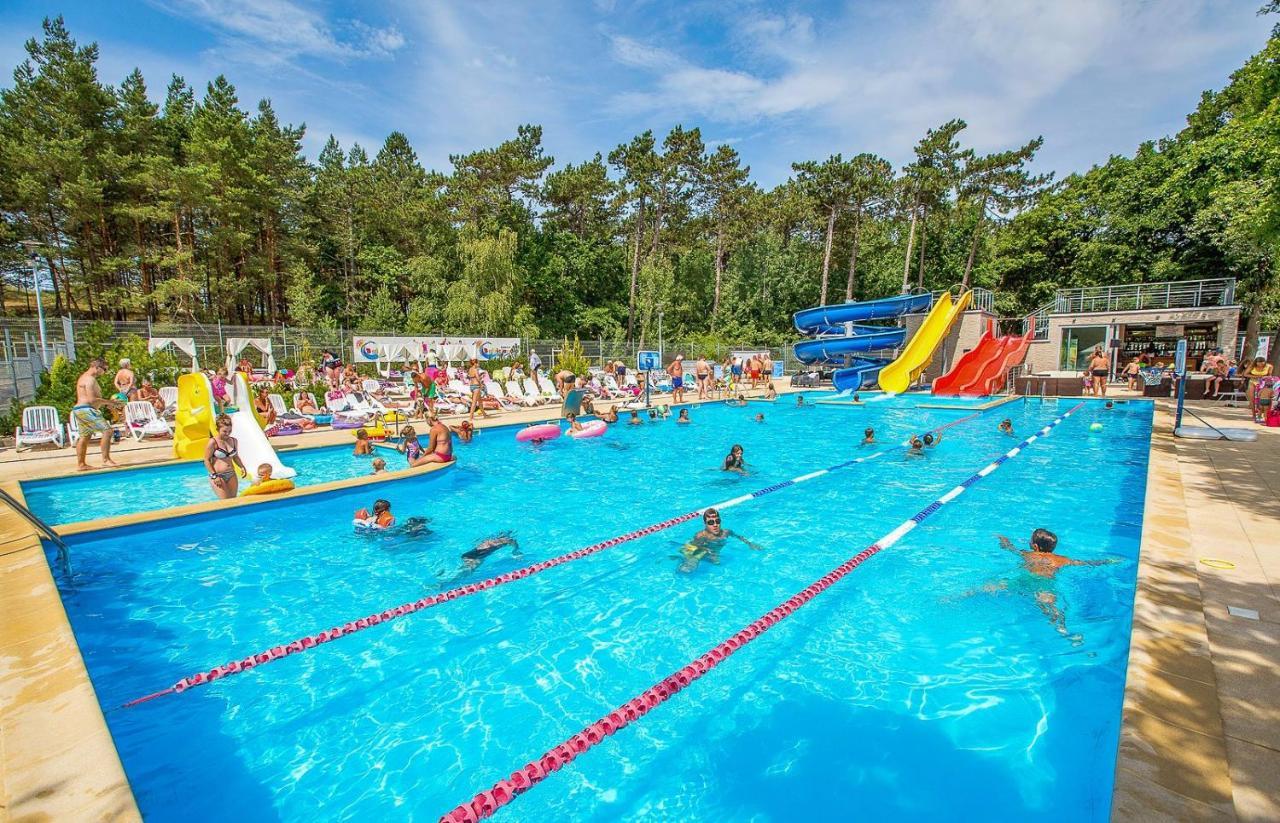 Domki Osrodek Wypoczynkowy Neptun Hotell Ujście-Darłowskie Eksteriør bilde
