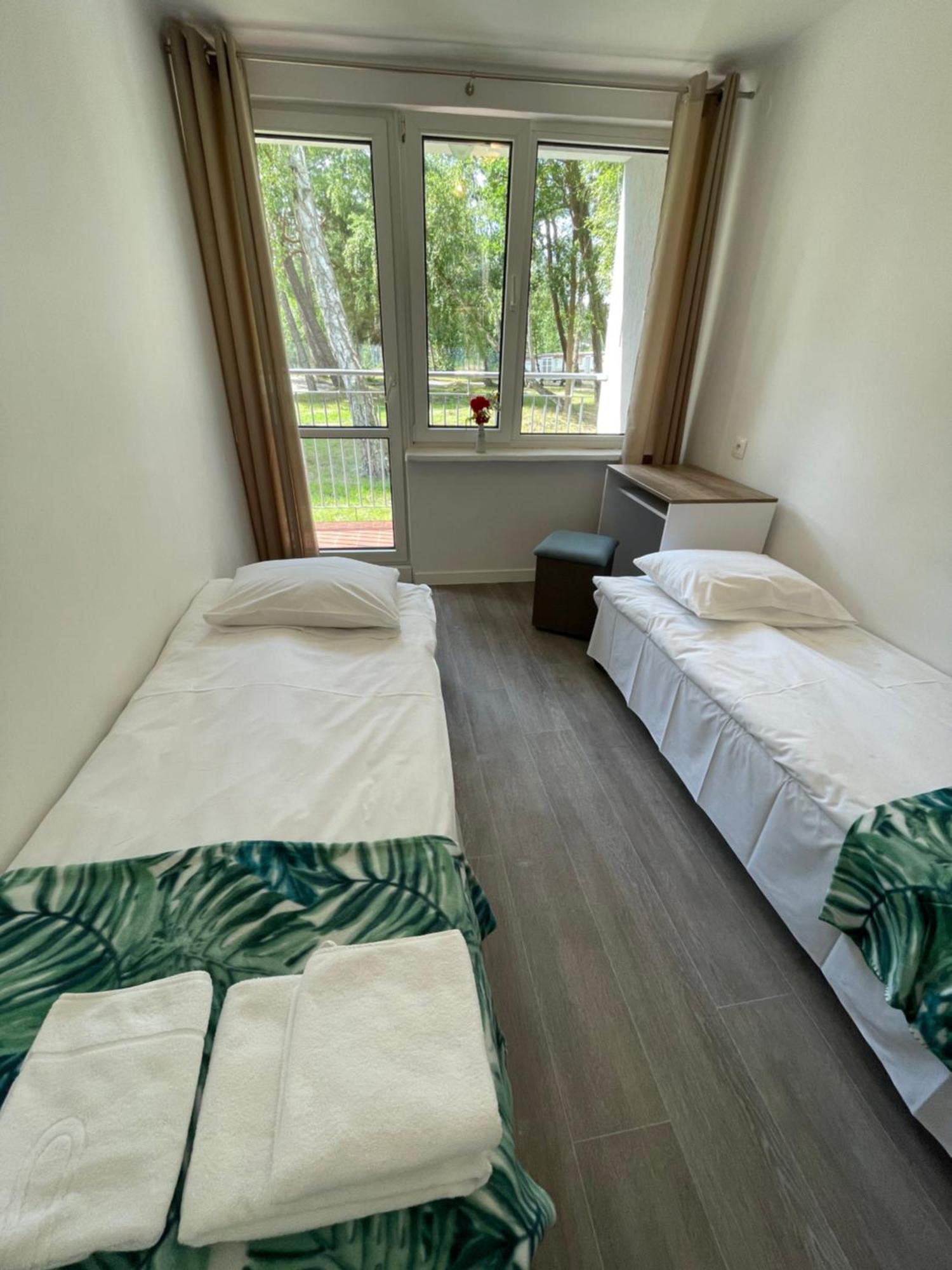 Domki Osrodek Wypoczynkowy Neptun Hotell Ujście-Darłowskie Eksteriør bilde